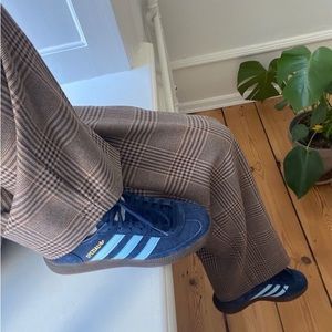 adidas spezial handball sneakers in ‘navy gum’